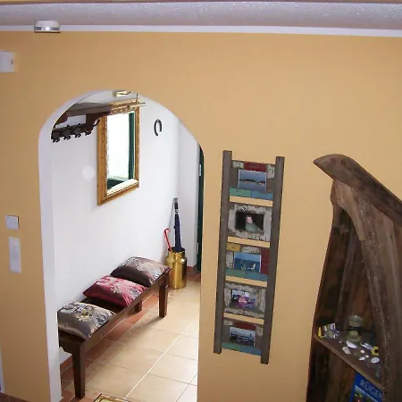 Reetdachhaus Seeadler Prázdninový dům Ummanz